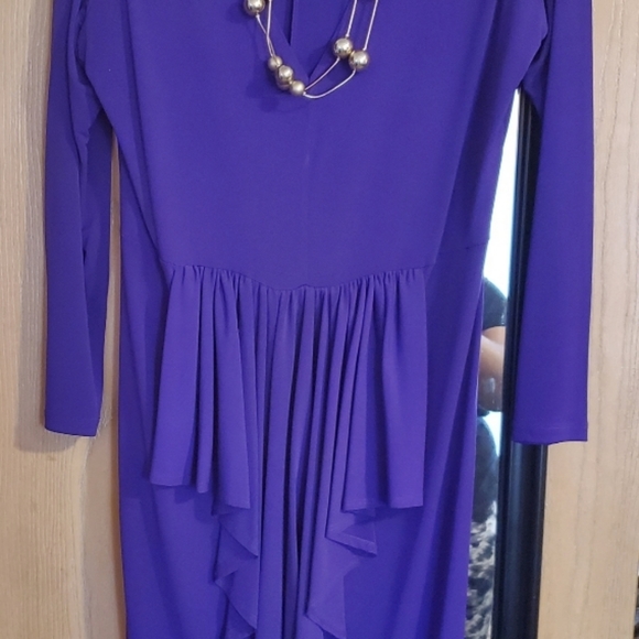 DRESSES - Picture 2 of 2